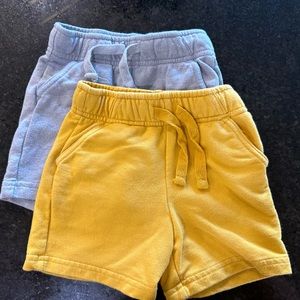 Cat and jack short bundle 18 months